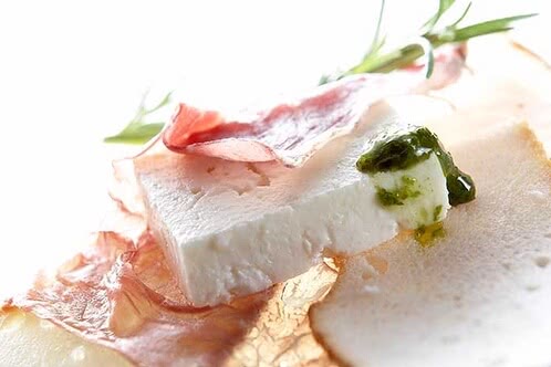 Recept: Feta-schapenkaas-sandwich met Cecinas de León